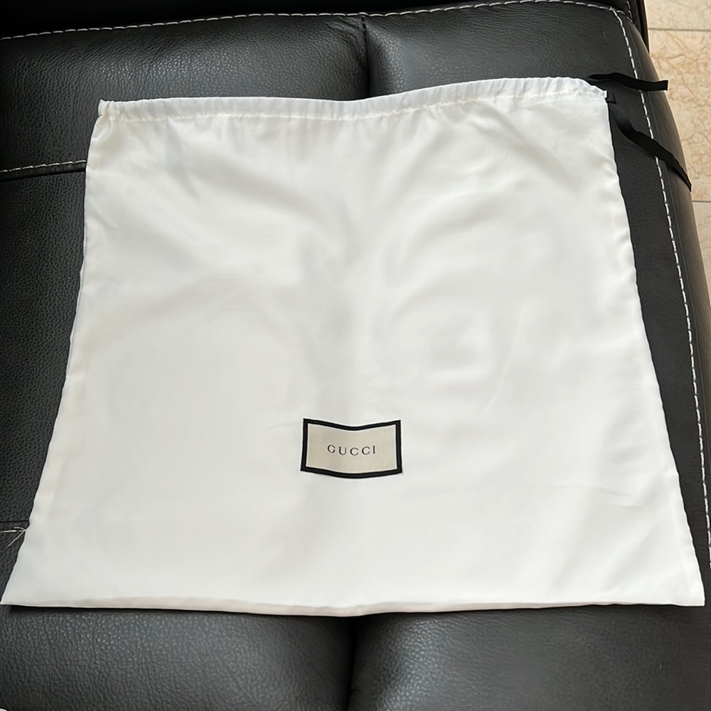 Gucci Dust bag & shopping bag